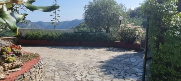 7-Zimmer Villa in Vezzi Portio, Italy, Nr. 154728 8