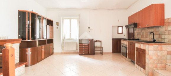 3 chambres Maison à Loreto Aprutino, Italy No. 325558 6