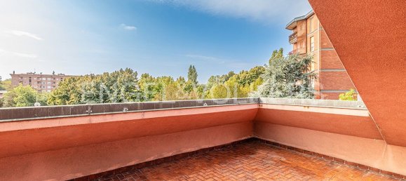 Вилла с 3 спальнями в Монца, Италия № 131630 3