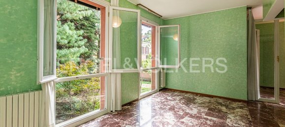 Вилла с 3 спальнями в Монца, Италия № 131630 8