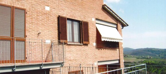 3غرفة شقة في Panicale, Italy رقم 32313 3