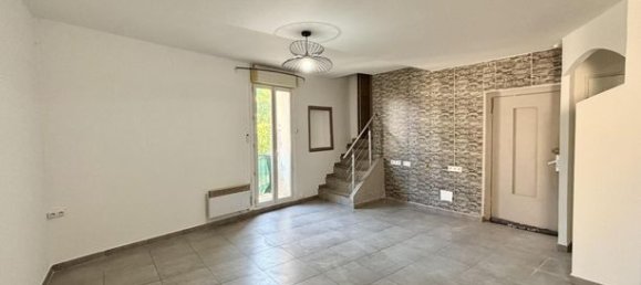 3 غرف نوم منزل ذو طابقين في Villeveyrac, France رقم 282737 2