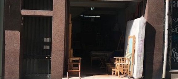 130m² Commercial property in Porto, Portugal No. 189896 3