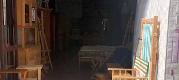 130m² Commercial property in Porto, Portugal No. 189896 7