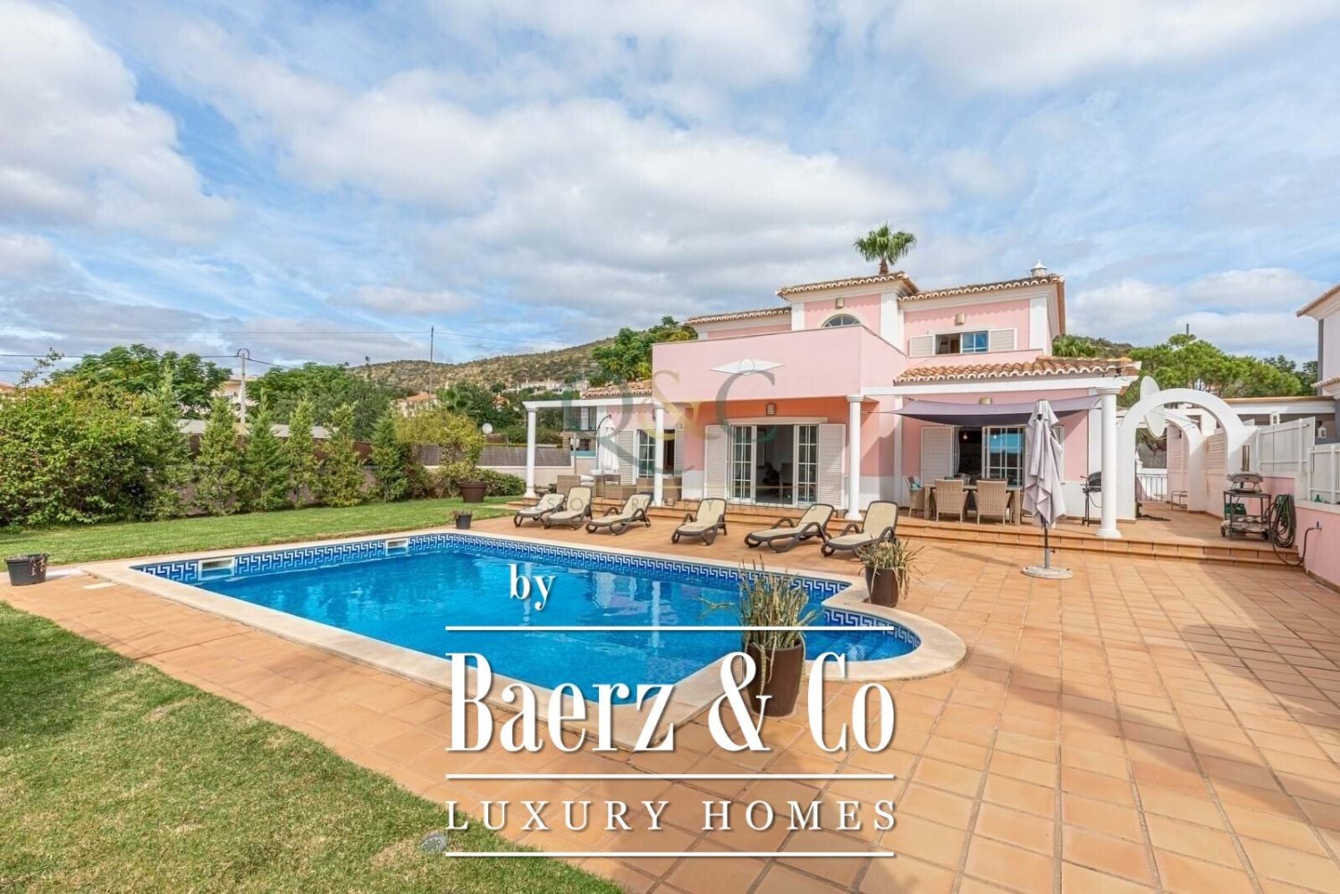 5 Schlafzimmer Villa in Loule, Portugal, Nr. 137993