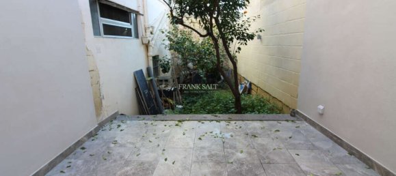 Дом с 3 спальнями в Аттард, Мальта № 11235 7