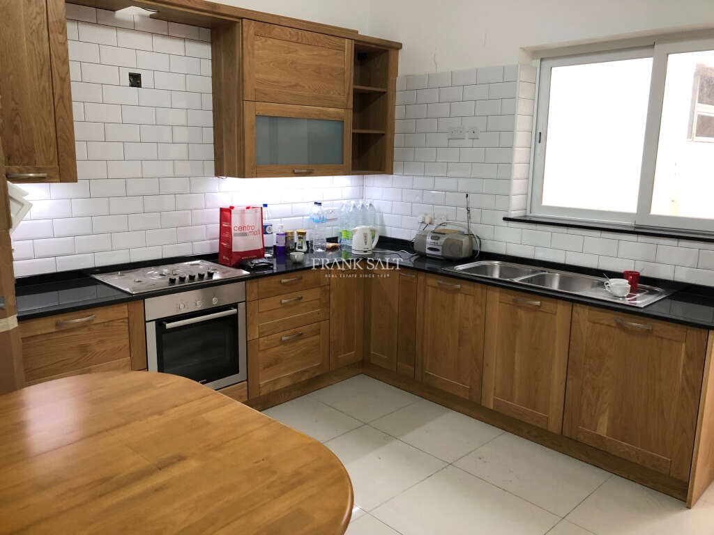 Дом с 3 спальнями в Аттард, Мальта № 11235