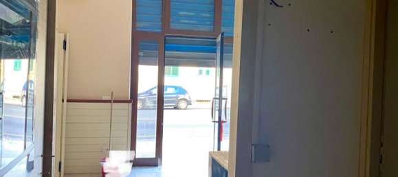 61m² Commercial property in Messina, Italy No. 333877 28