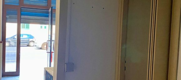 61m² Commercial property in Messina, Italy No. 333877 29