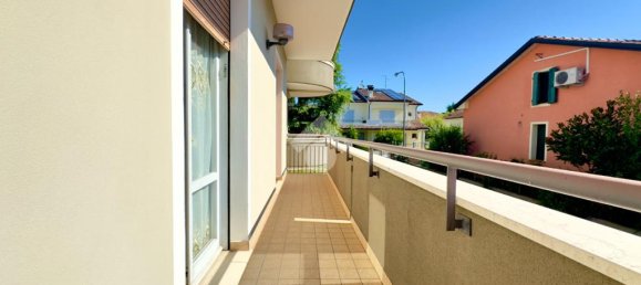 Apartamento de 3 dormitorios en San Mauro Pascoli, Italy No. 310070 27