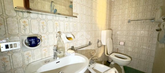 Apartamento de 3 dormitorios en San Mauro Pascoli, Italy No. 310070 24