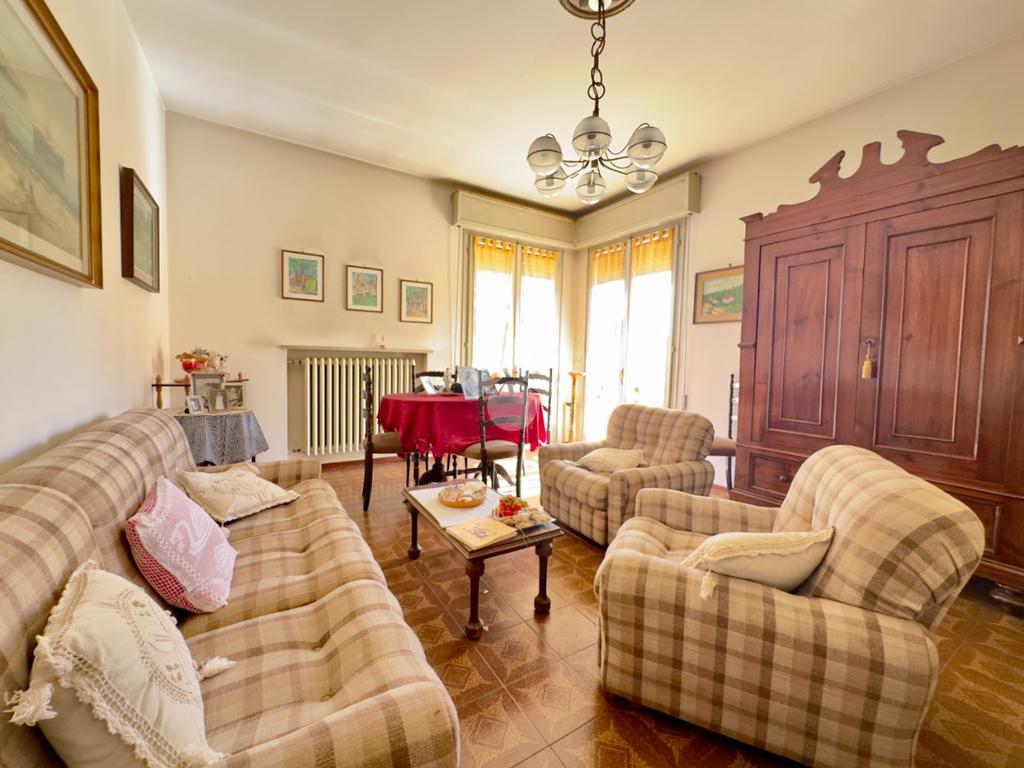 Apartamento de 3 dormitorios en San Mauro Pascoli, Italy No. 310070