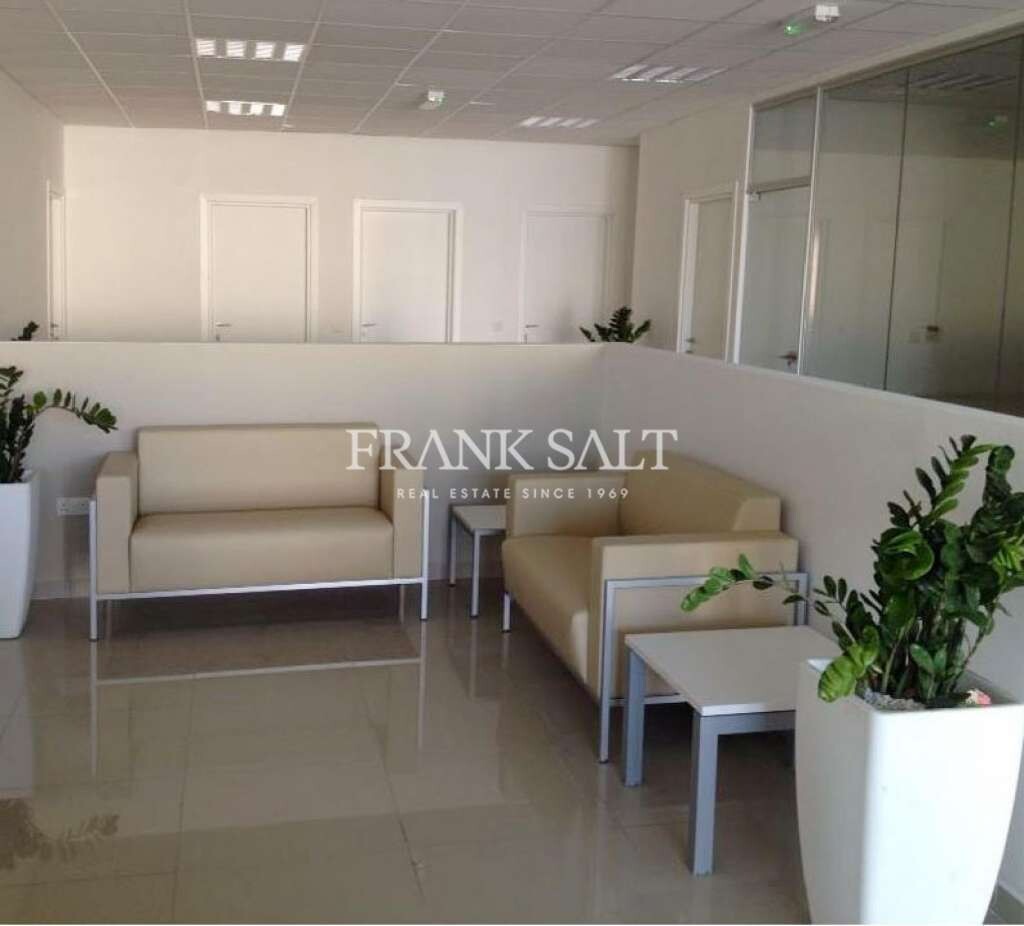 Офис 196м² в Swatar, Мальта № 12026