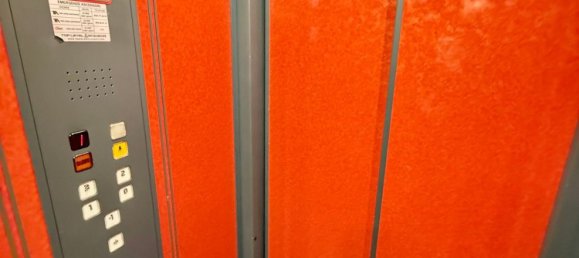 Garage in Castellanza, Italy 17m², Nr. 268901 12