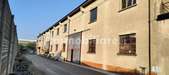 1070m² Warehouse in San Giovanni in Persiceto, Italy No. 356490 3
