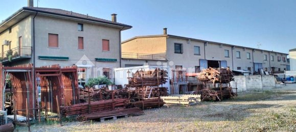 1070m² Warehouse in San Giovanni in Persiceto, Italy No. 356490 2