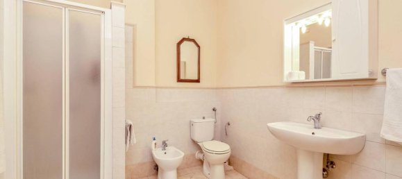 Villa de 20 habitaciónes en Montecarlo, Italy No. 107372 21