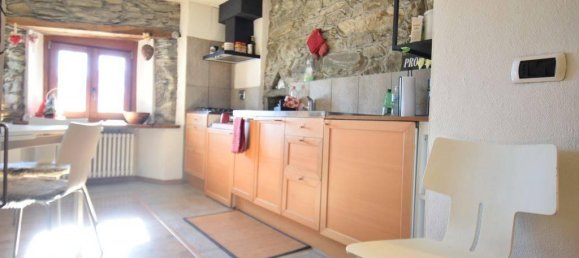 2-salle Appartement à Ayas, Italy No. 36030 4