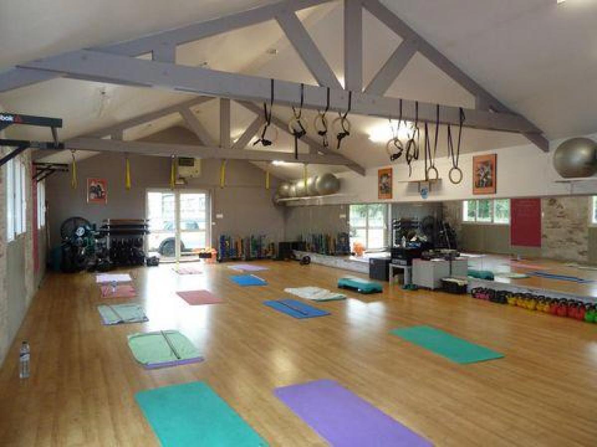 Офис 400м² в Вернуйе, Франция № 21068