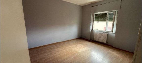 4 rooms Apartment in Arezzo, Italy No. 189985 9