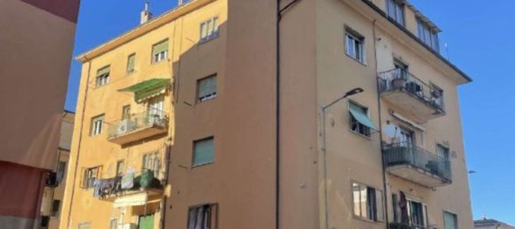 4 rooms Apartment in Arezzo, Italy No. 189985 3