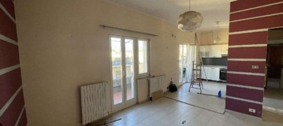 4 rooms Apartment in Arezzo, Italy No. 189985 7