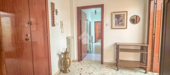 3 rooms Apartment in Chieti, Italy No. 299827 4