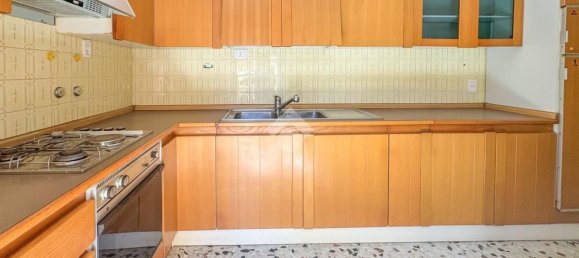 3 rooms Apartment in Chieti, Italy No. 299827 6