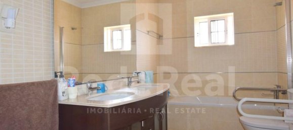 6 bedrooms House in Quarteira, Portugal No. 37196 19