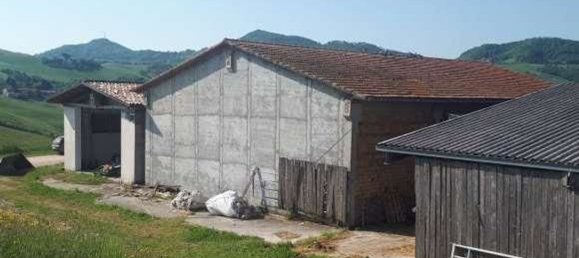 Gewerbliche Immobilie in Urbino, Italy 210797m², Nr. 362621 5