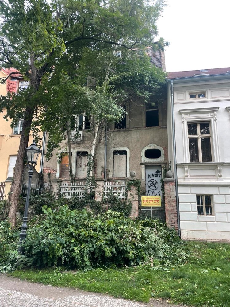 Adosado de 6 dormitorios en Salzlandkreis, Germany No. 219382