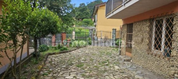 3 Schlafzimmer Villa in Montoggio, Italy, Nr. 275641 2