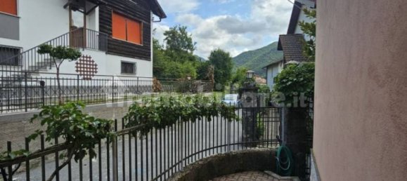 3 Schlafzimmer Villa in Montoggio, Italy, Nr. 275641 9