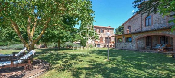 10 bedrooms Castles in Ficulle, Italy No. 135470 6