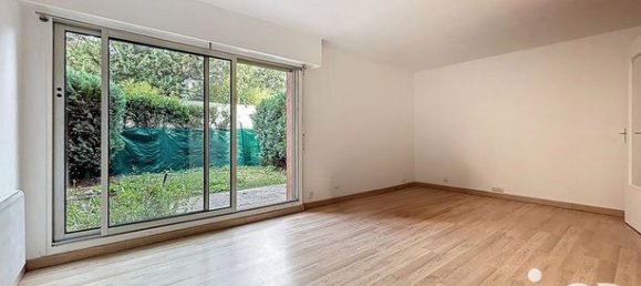 Studio in Pontoise, France No. 304073 2