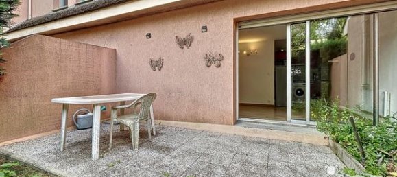 Studio in Pontoise, France No. 304073 9