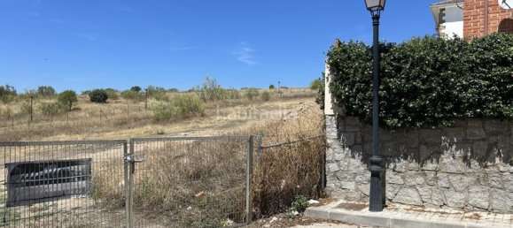 1730m² Land in Navas del Rey, Spain No. 103962 4