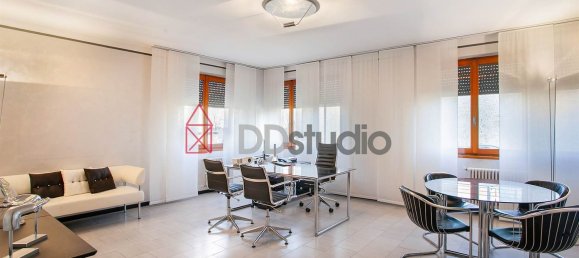 Bureau à Bergamo, Italy 550m² No. 106476 6
