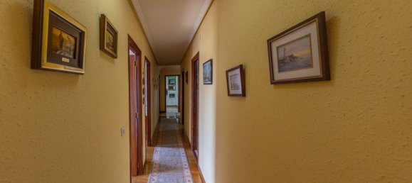 4 bedrooms Apartment in Santander, Spain No. 154279 20