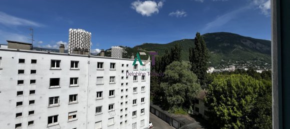 Apartamento de 2 dormitorios en Grenoble, France No. 346485 2