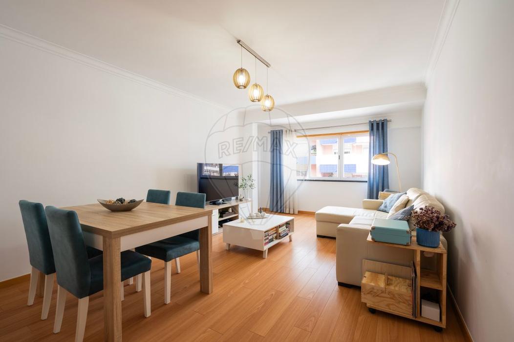 Apartamento T2 em Oeiras, Portugal N.º 348514