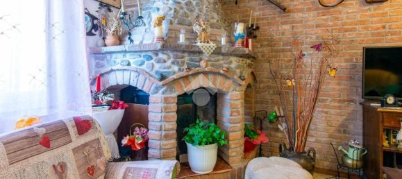 4 bedrooms House in Ferrara, Italy No. 213283 15