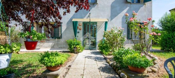 4 bedrooms House in Ferrara, Italy No. 213283 4