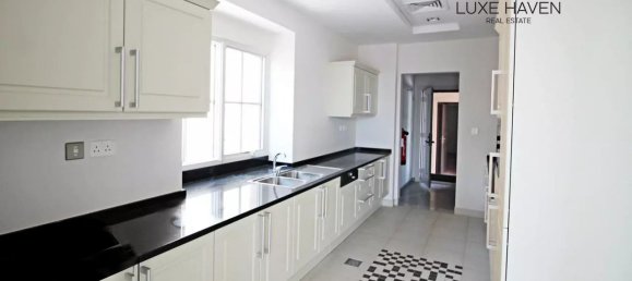 4 Schlafzimmer Villa in Jumeirah Golf Estates, UAE, Nr. 7409 3