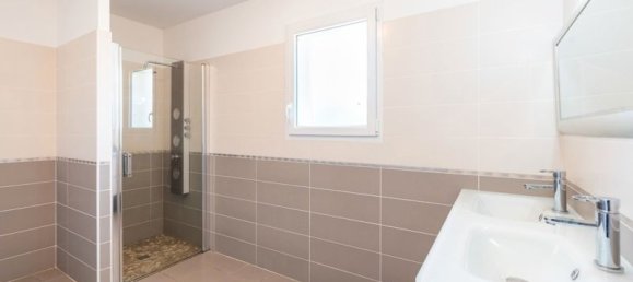 Вилла с 4 спальнями в Рокфор, Франция № 320204 6