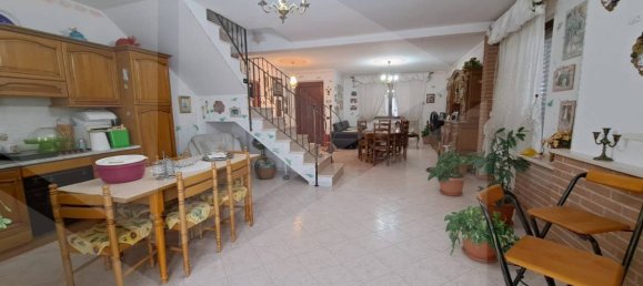 8 rooms Villa in L'Aquila, Italy No. 24777 24