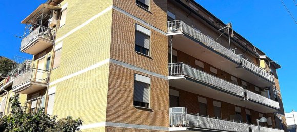 3-salle Appartement à Monte Compatri, Italy No. 119788 2