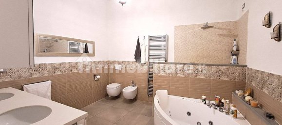 3 Schlafzimmer Wohnung in Passignano sul Trasimeno, Italy, Nr. 50314 9