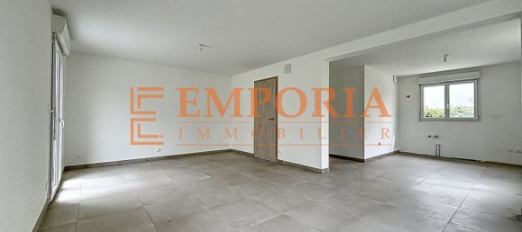 3 bedrooms House in Manspach, France No. 69219 8