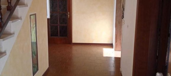 Villa de 7 divisões em Massa, Italy N.º 125965 6